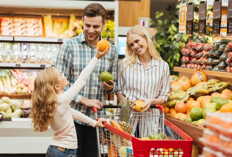 Com cal seguir una alimentació saludable, sostenible i econòmica? Claus per organitzar la cistella de la compra